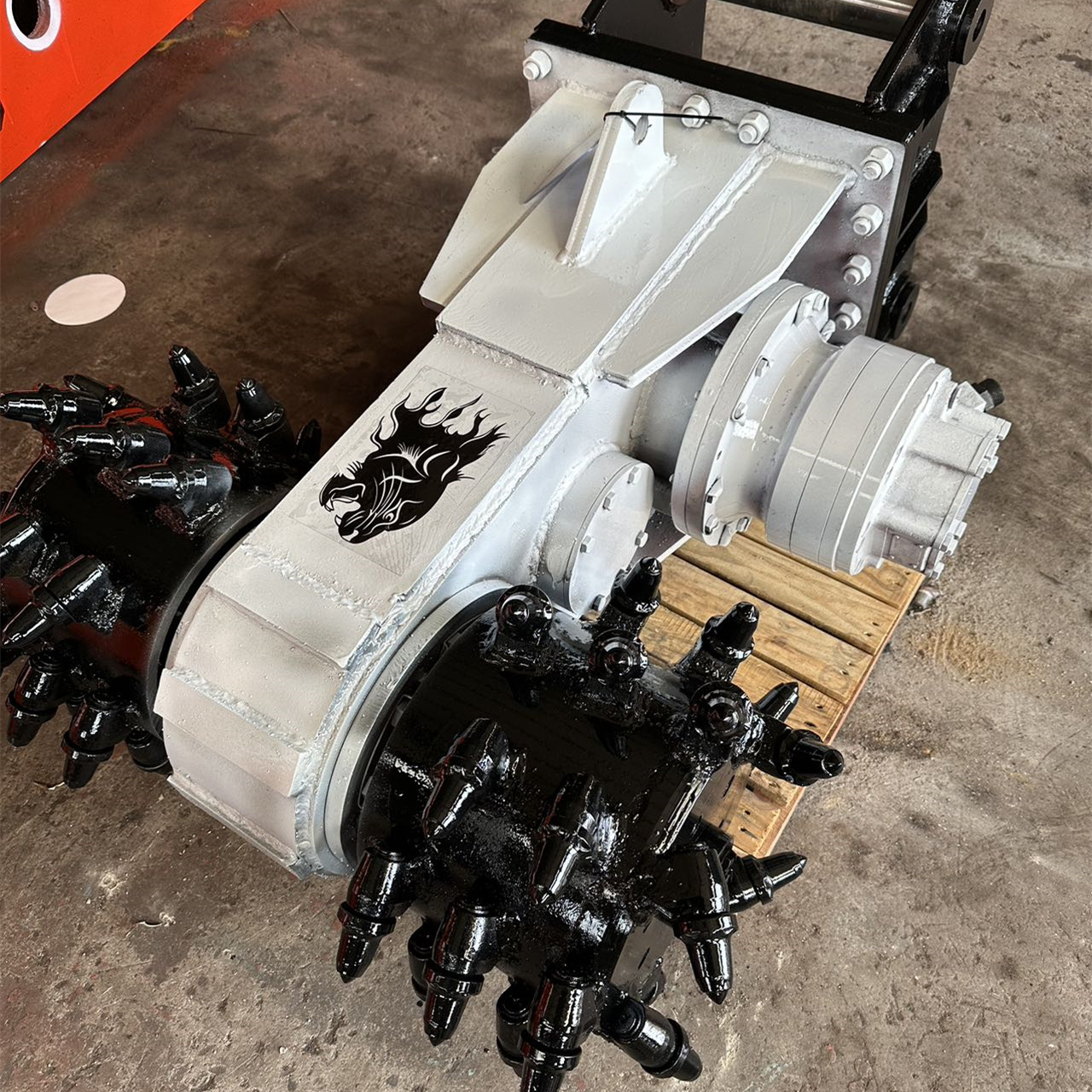 山东名舜机械铣挖机作业现场